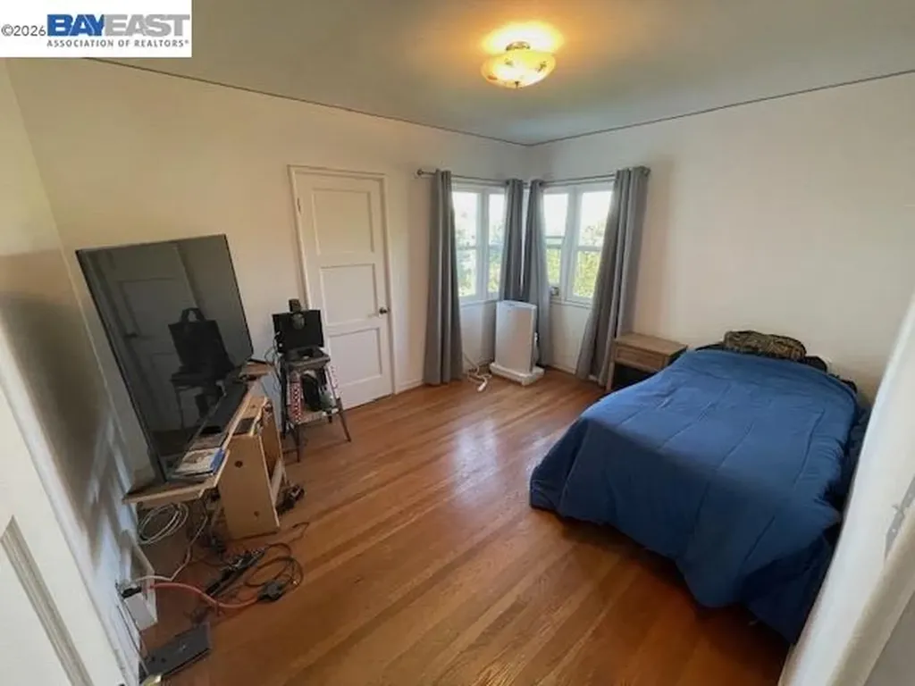 4101 Mountain View Avenue Oakland CA 94605