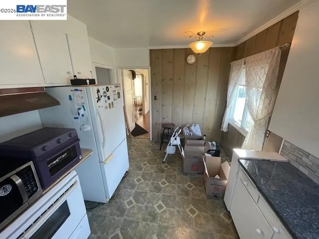 4101 Mountain View Avenue Oakland CA 94605