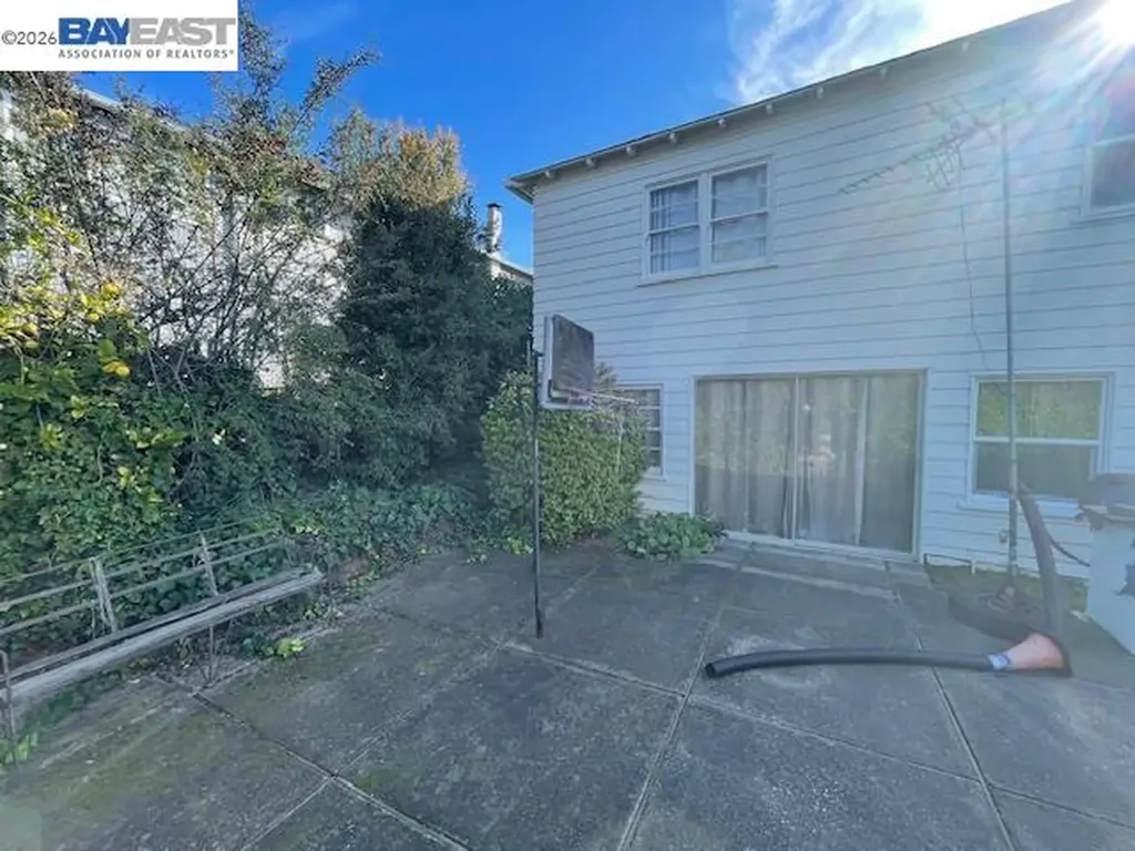 4101 Mountain View Avenue Oakland CA 94605