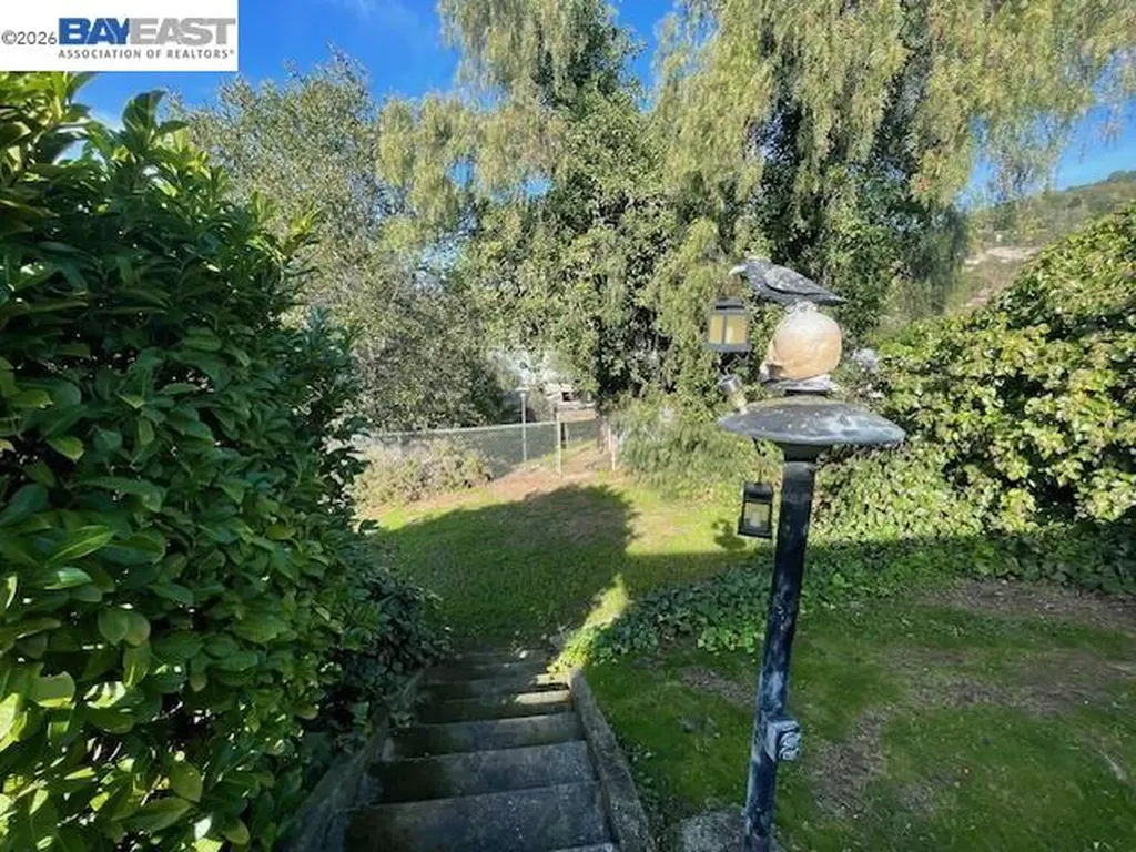 4101 Mountain View Avenue Oakland CA 94605