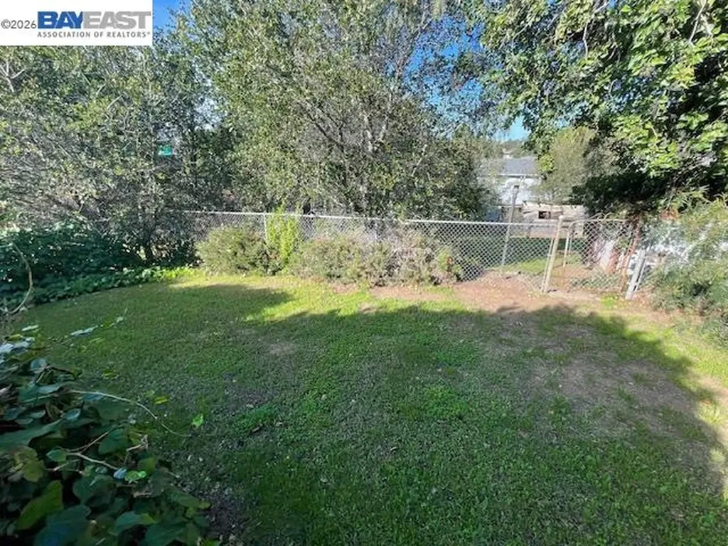 4101 Mountain View Avenue Oakland CA 94605