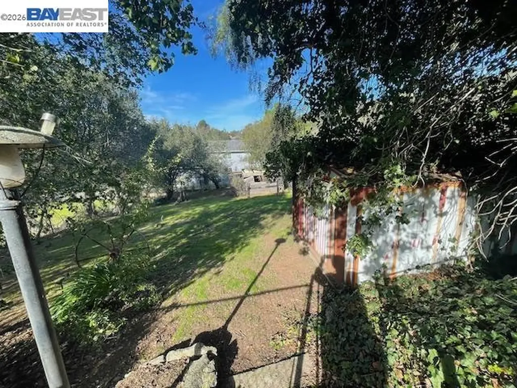 4101 Mountain View Avenue Oakland CA 94605