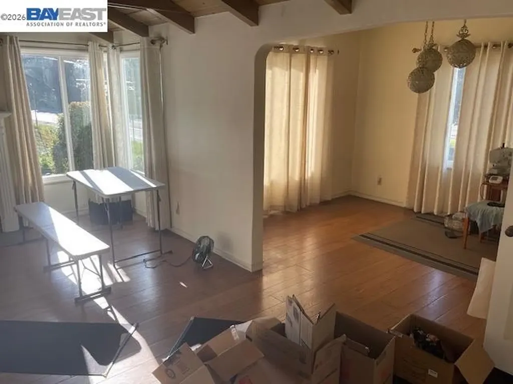 4101 Mountain View Avenue Oakland CA 94605