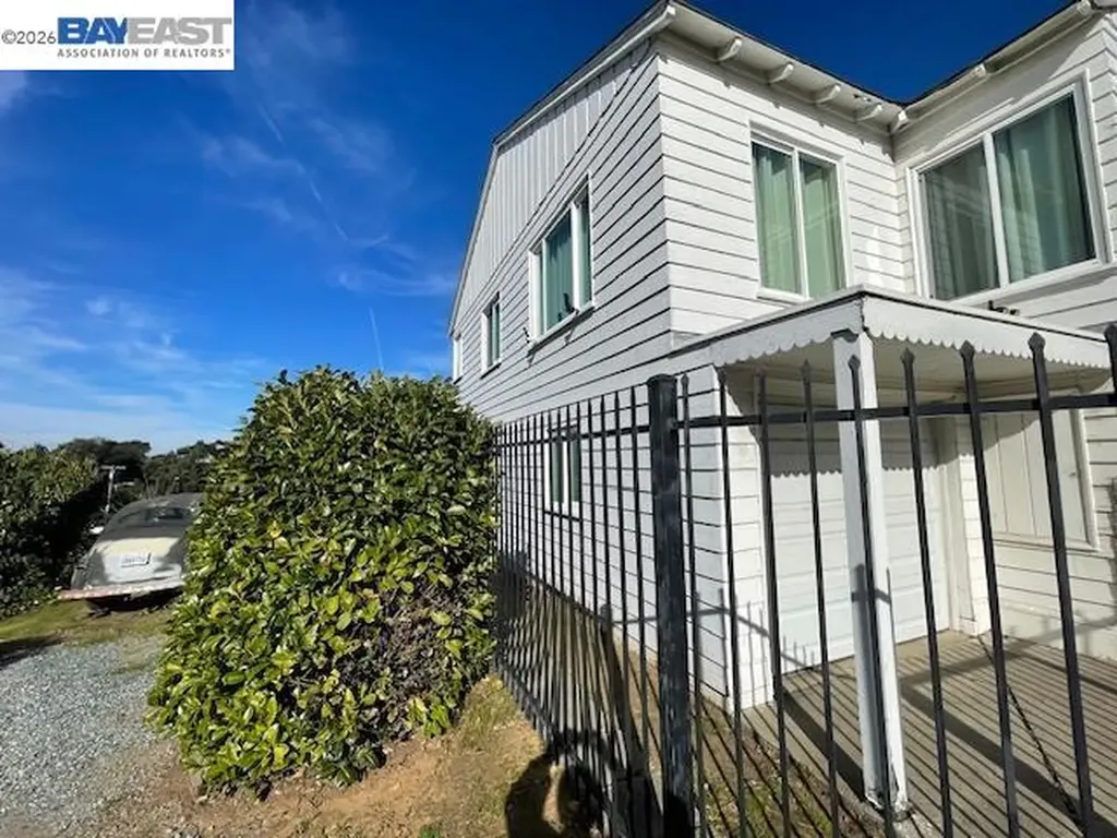 4101 Mountain View Avenue Oakland CA 94605