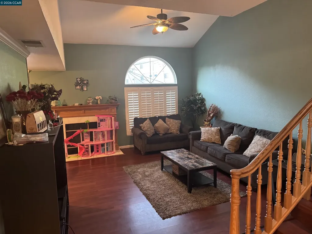 115 Pelican Loop Pittsburg CA 94565