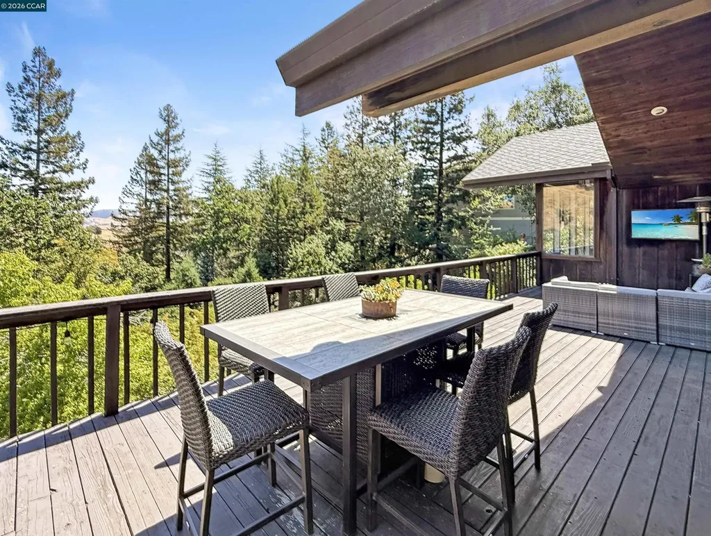 130 Hillcroft Way Walnut Creek CA 94597