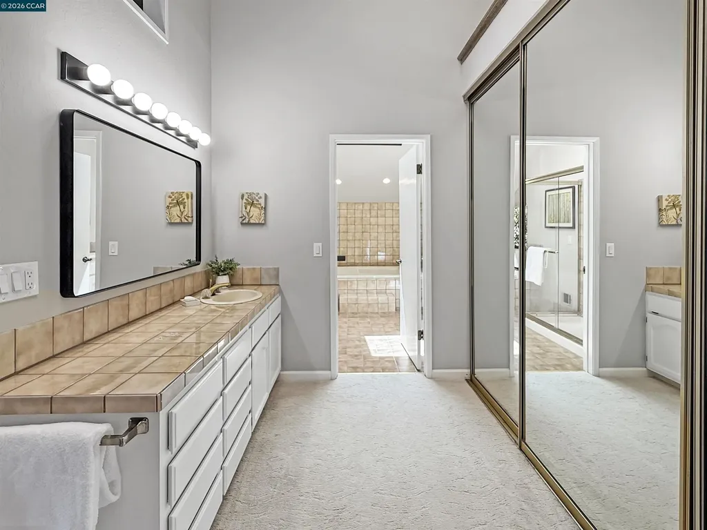 130 Hillcroft Way Walnut Creek CA 94597