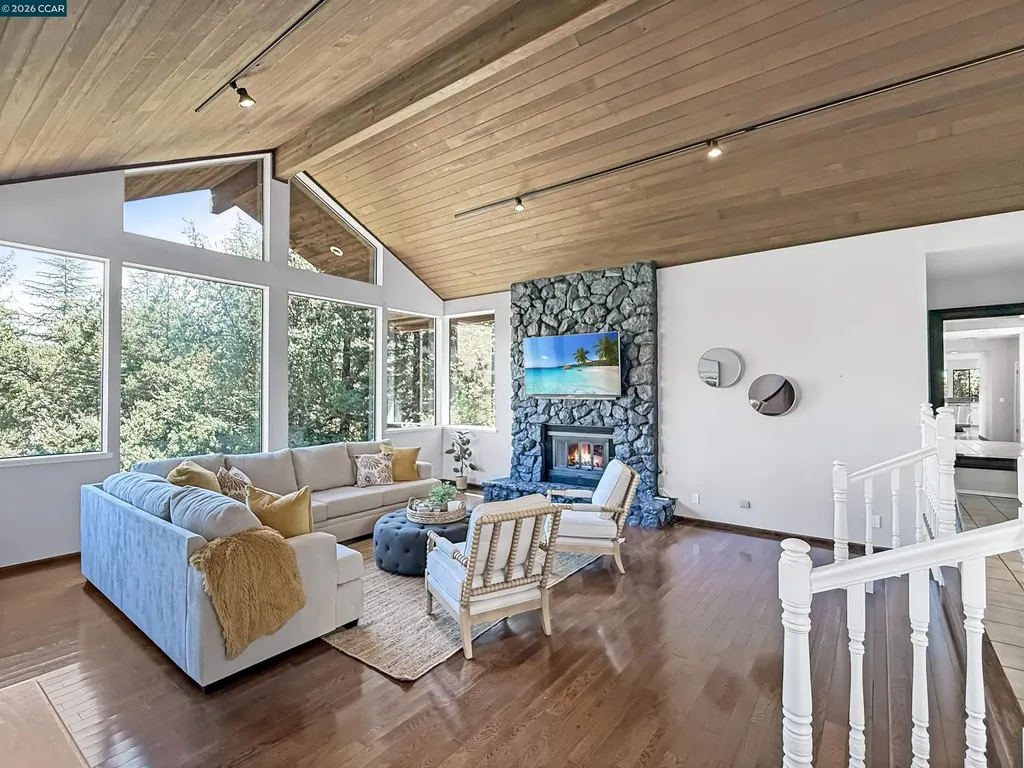 130 Hillcroft Way Walnut Creek CA 94597