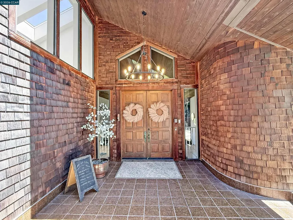 130 Hillcroft Way Walnut Creek CA 94597