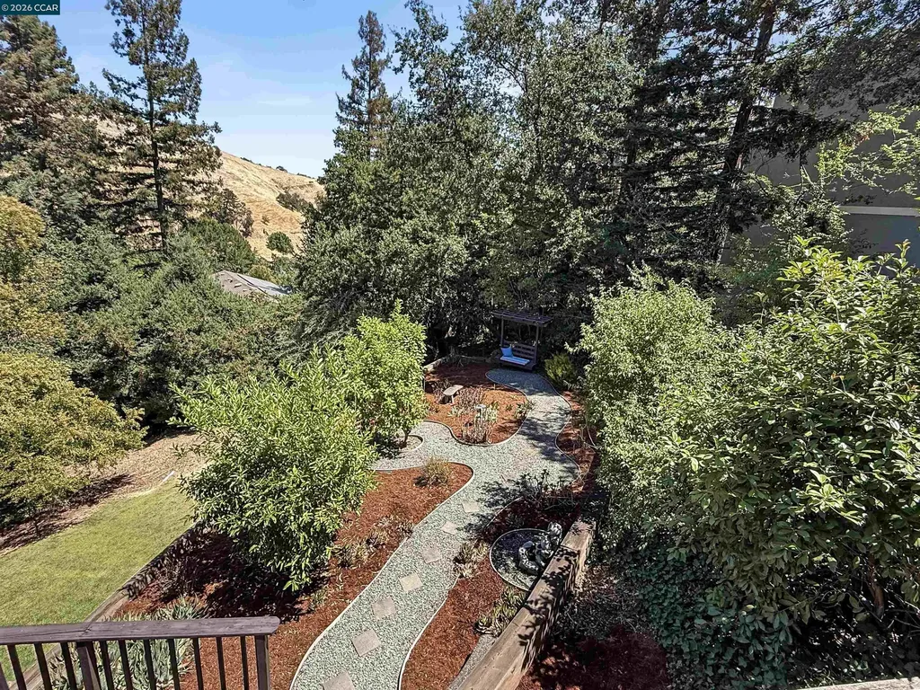 130 Hillcroft Way Walnut Creek CA 94597