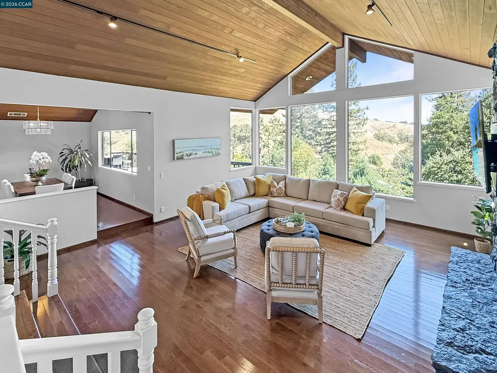 130 Hillcroft Way Walnut Creek CA 94597
