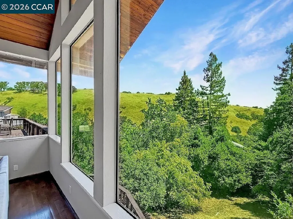 130 Hillcroft Way Walnut Creek CA 94597