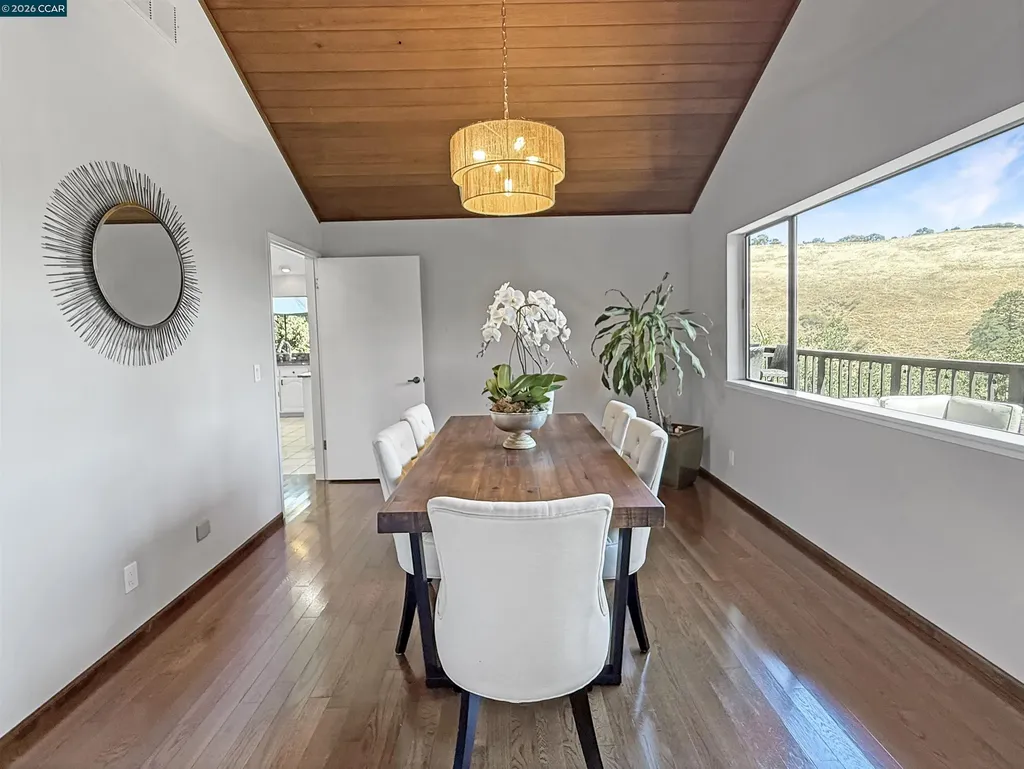 130 Hillcroft Way Walnut Creek CA 94597