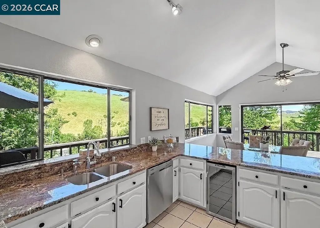 130 Hillcroft Way Walnut Creek CA 94597
