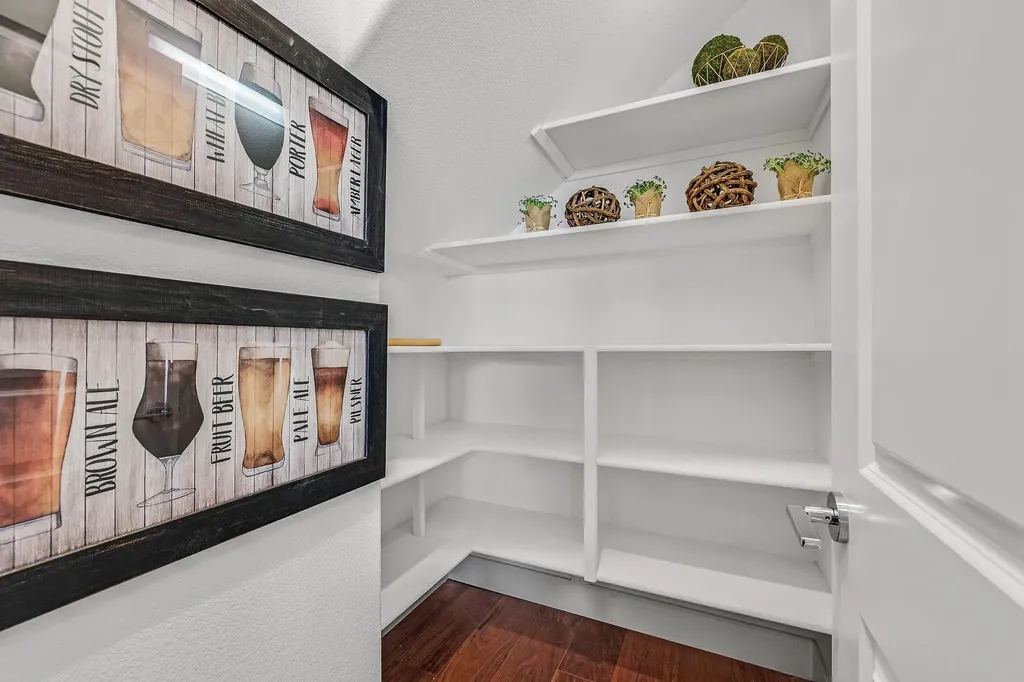 883 Barney Com Livermore CA 94551