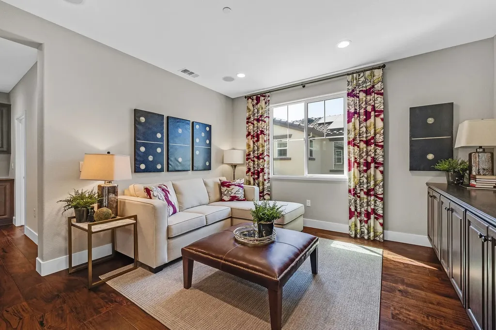 883 Barney Com Livermore CA 94551