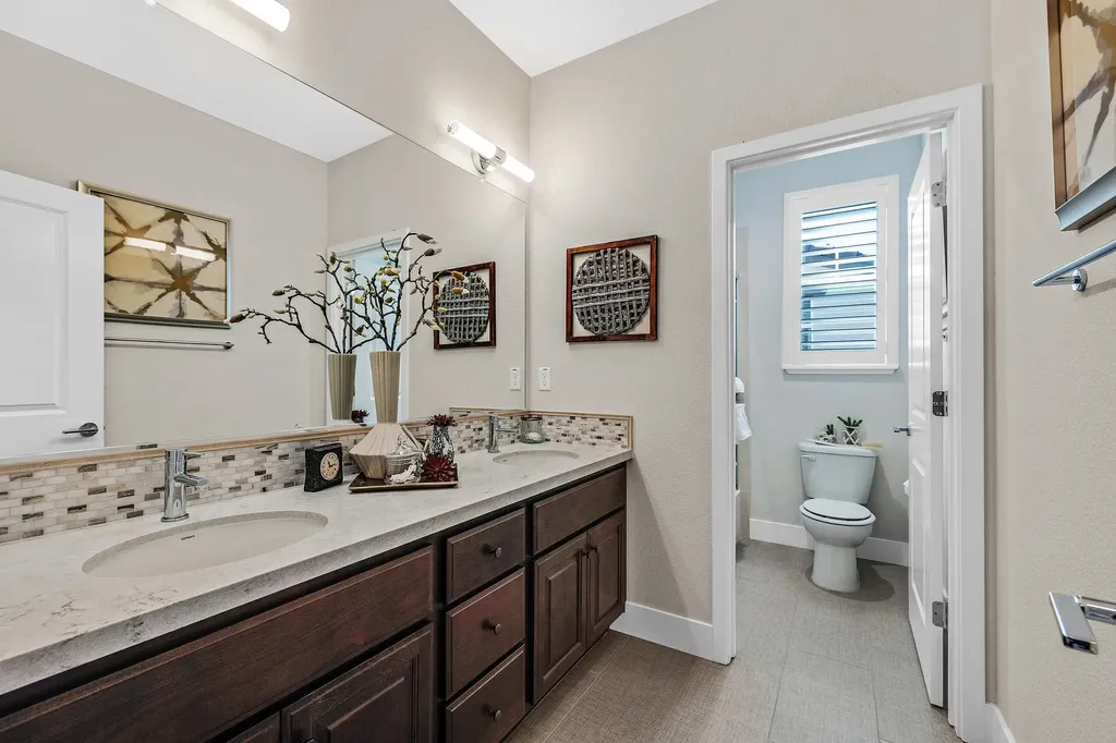 883 Barney Com Livermore CA 94551