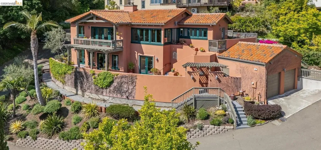 260 Alvarado Road Berkeley CA 94705