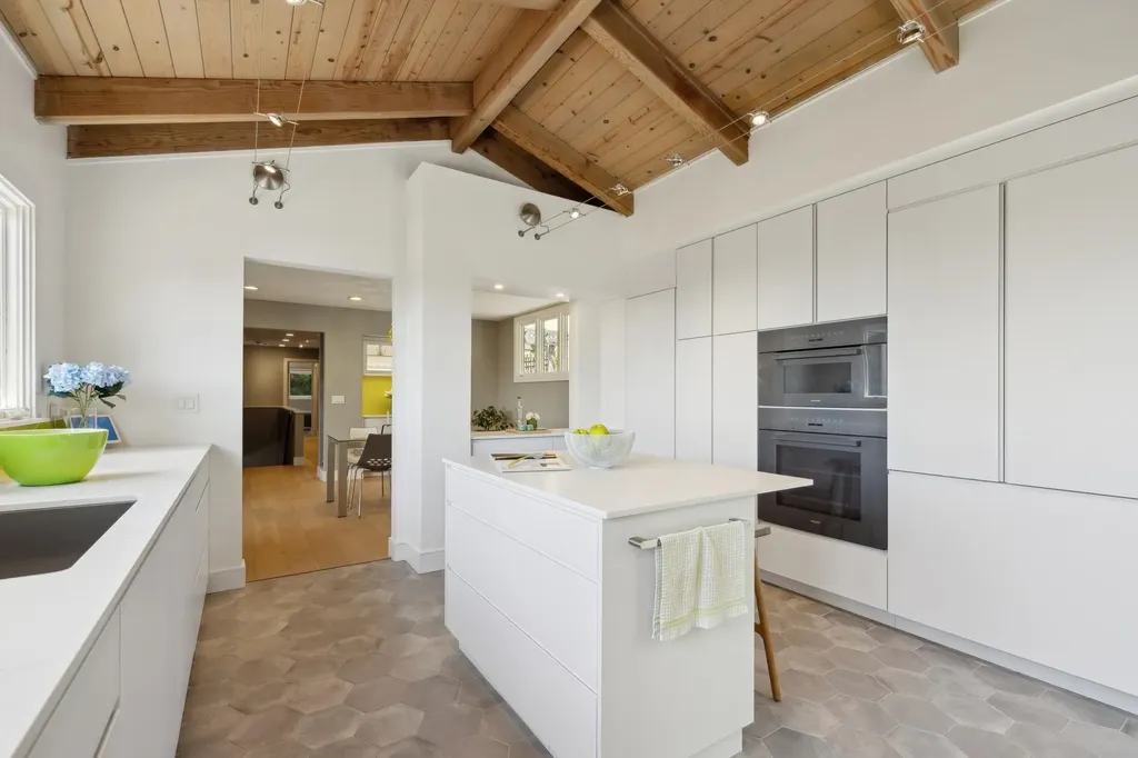 260 Alvarado Road Berkeley CA 94705