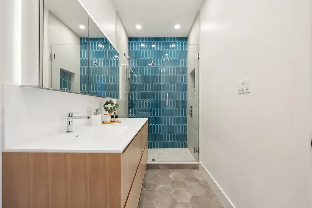 260 Alvarado Road Berkeley CA 94705