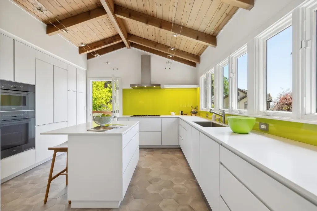 260 Alvarado Road Berkeley CA 94705