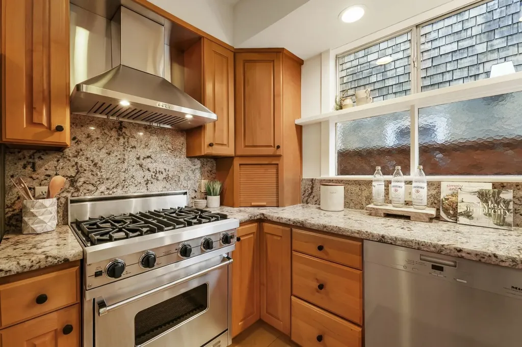 2951 Linden Avenue Berkeley CA 94705