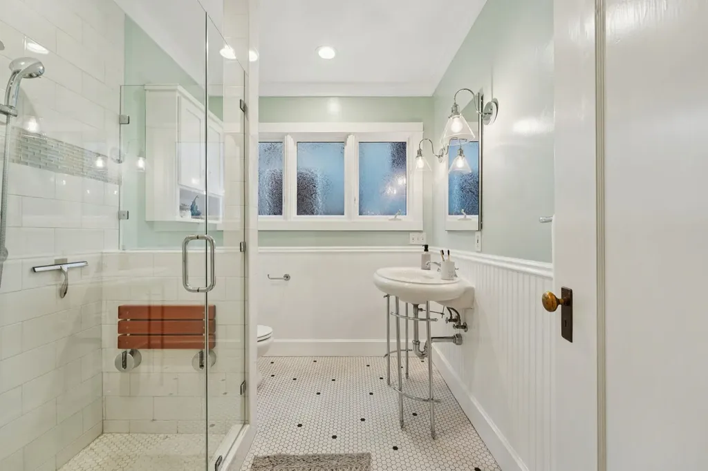 2951 Linden Avenue Berkeley CA 94705