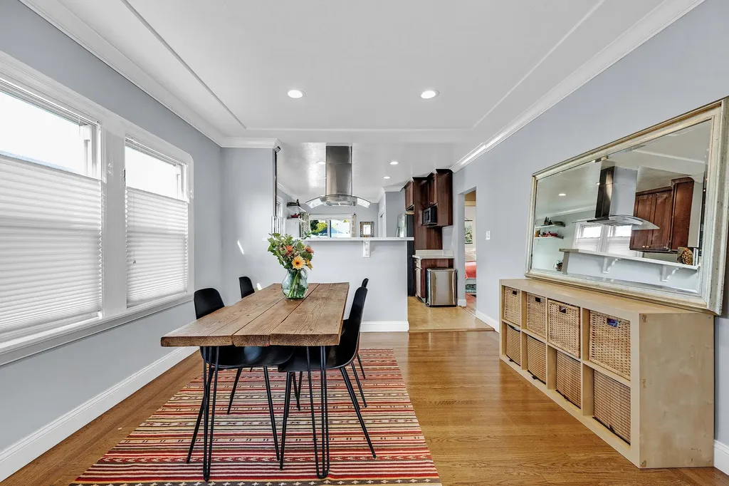 2927 Seminary Avenue Oakland CA 94605