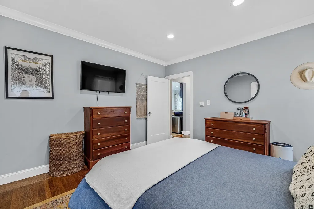 2927 Seminary Avenue Oakland CA 94605