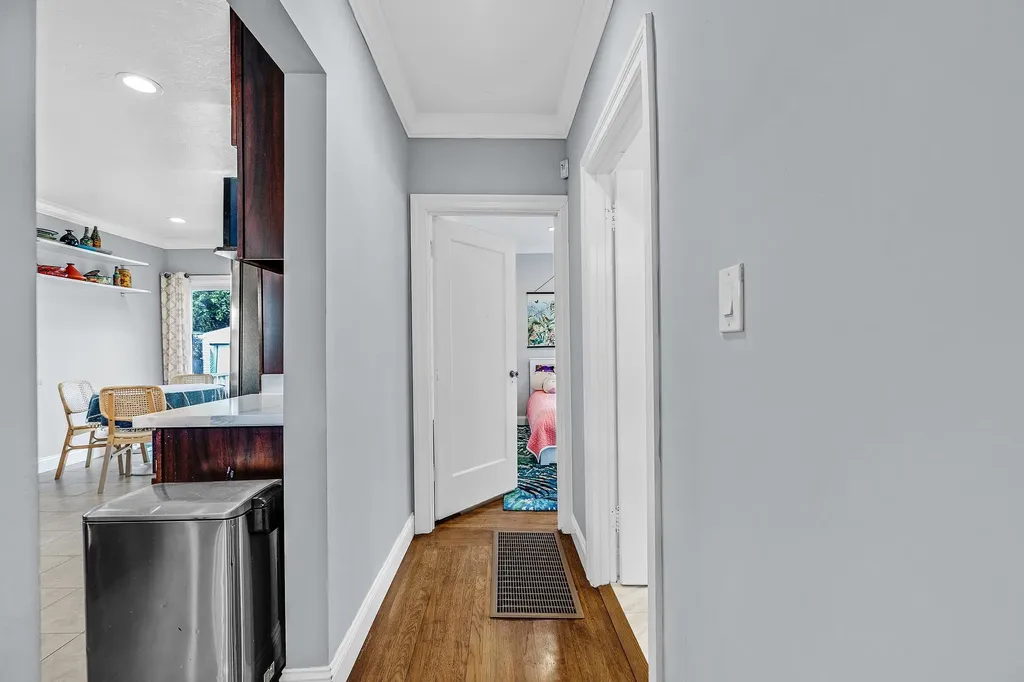 2927 Seminary Avenue Oakland CA 94605