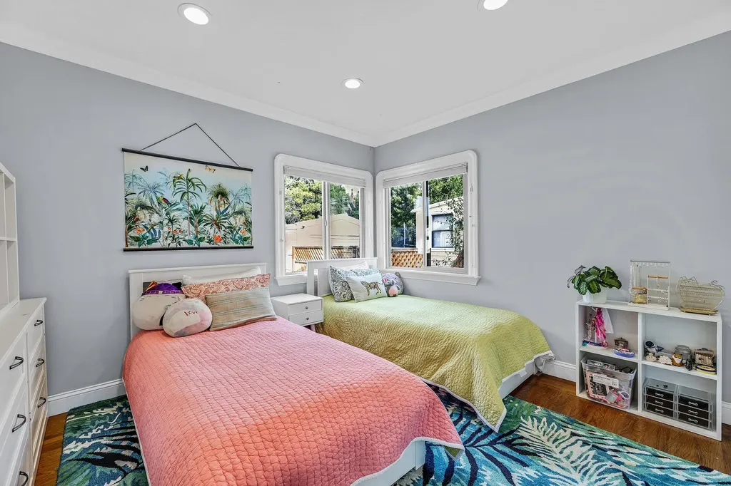 2927 Seminary Avenue Oakland CA 94605