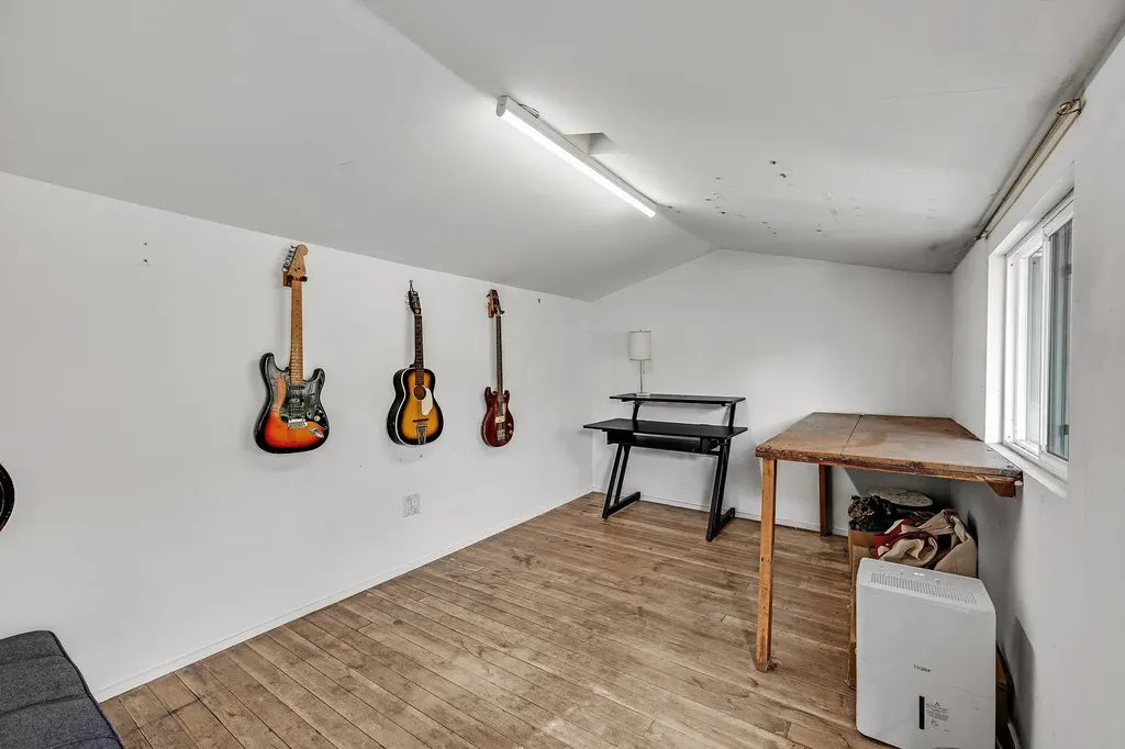 2927 Seminary Avenue Oakland CA 94605