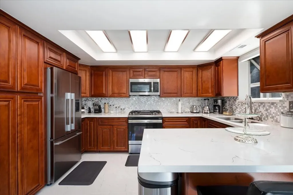 9400 Mountain Boulevard Oakland CA 94605