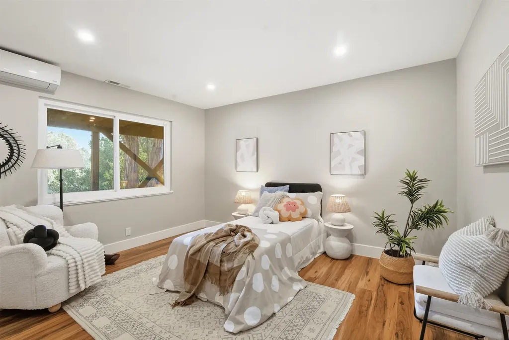 6416 Valley View Road Oakland CA 94611