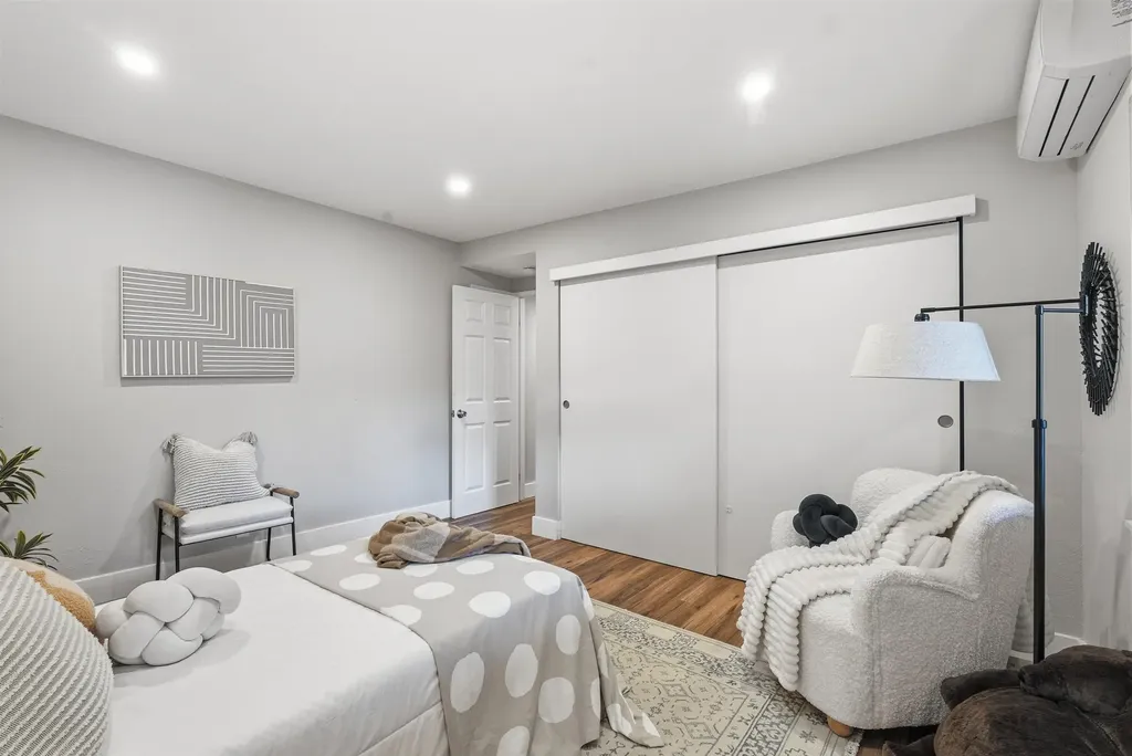 6416 Valley View Road Oakland CA 94611