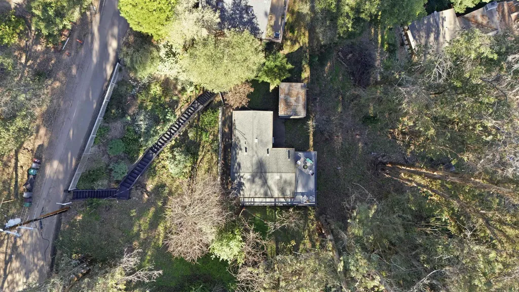 6416 Valley View Road Oakland CA 94611