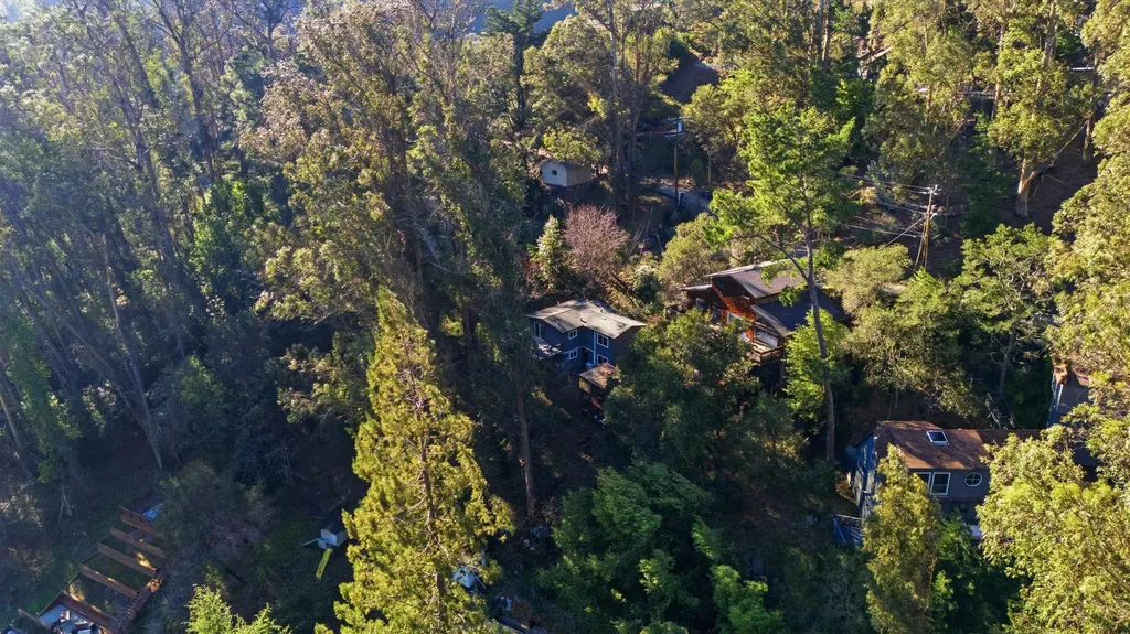 6416 Valley View Road Oakland CA 94611