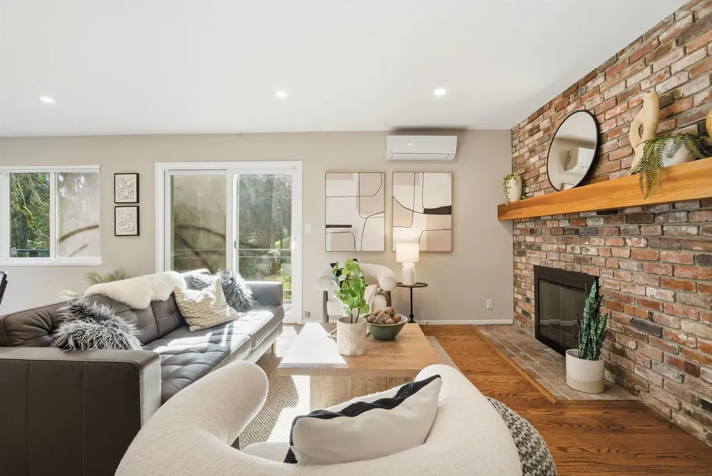 6416 Valley View Road Oakland CA 94611