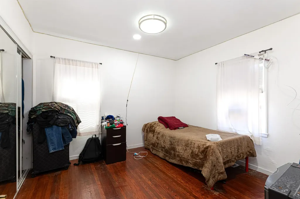 1821 74th Avenue Oakland CA 94621