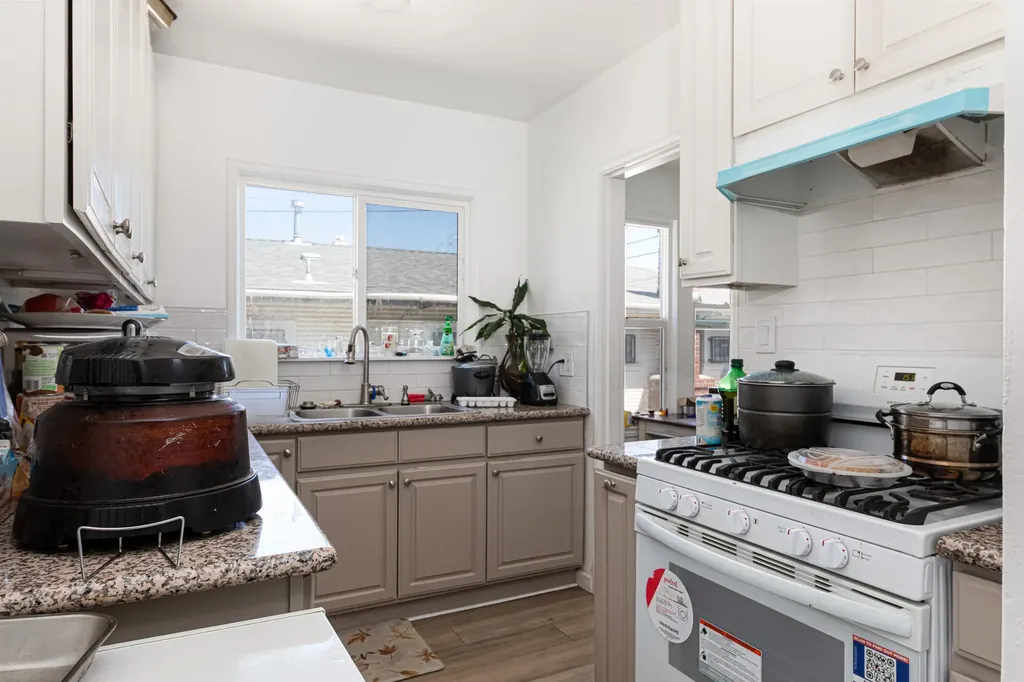 1821 74th Avenue Oakland CA 94621