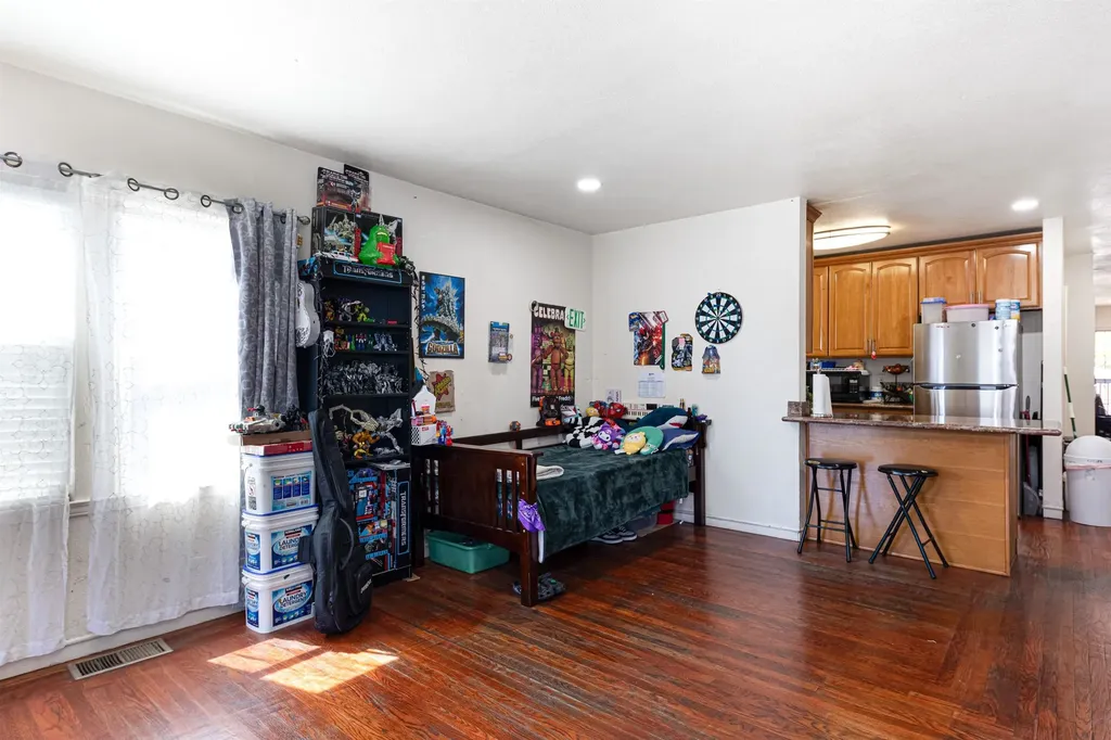 1821 74th Avenue Oakland CA 94621