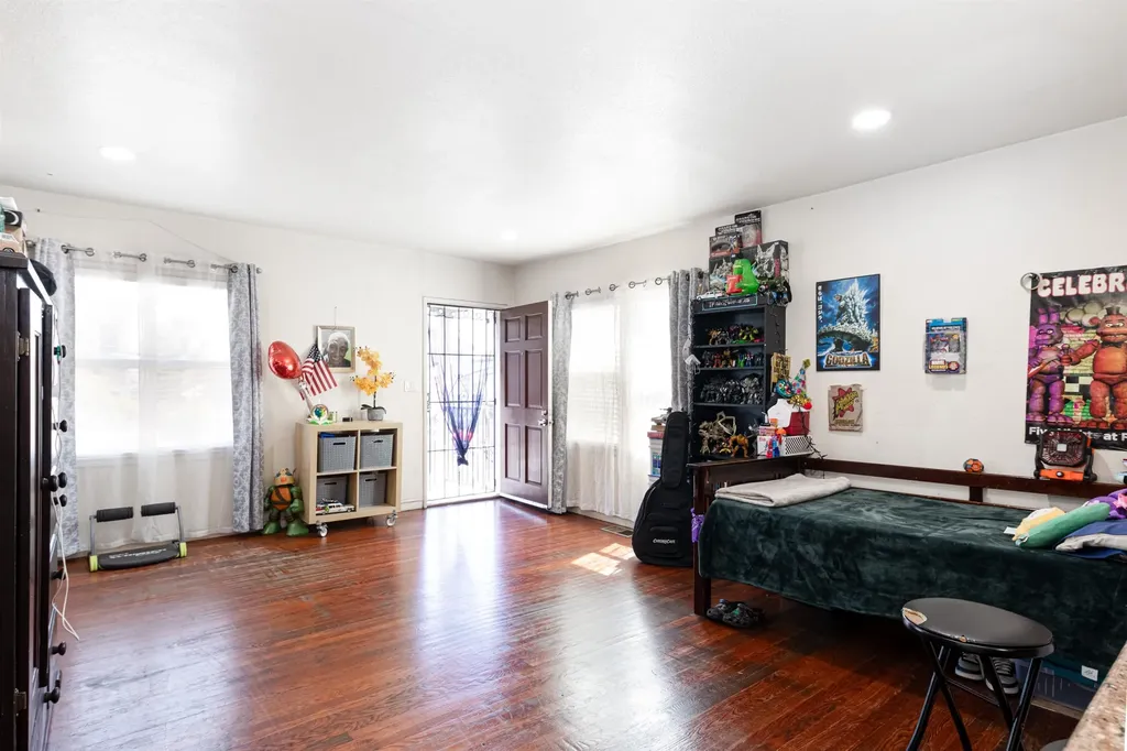 1821 74th Avenue Oakland CA 94621