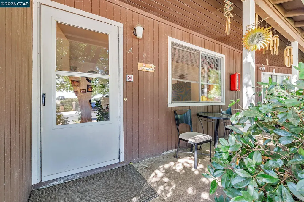 4794 Blum Road Martinez CA 94553
