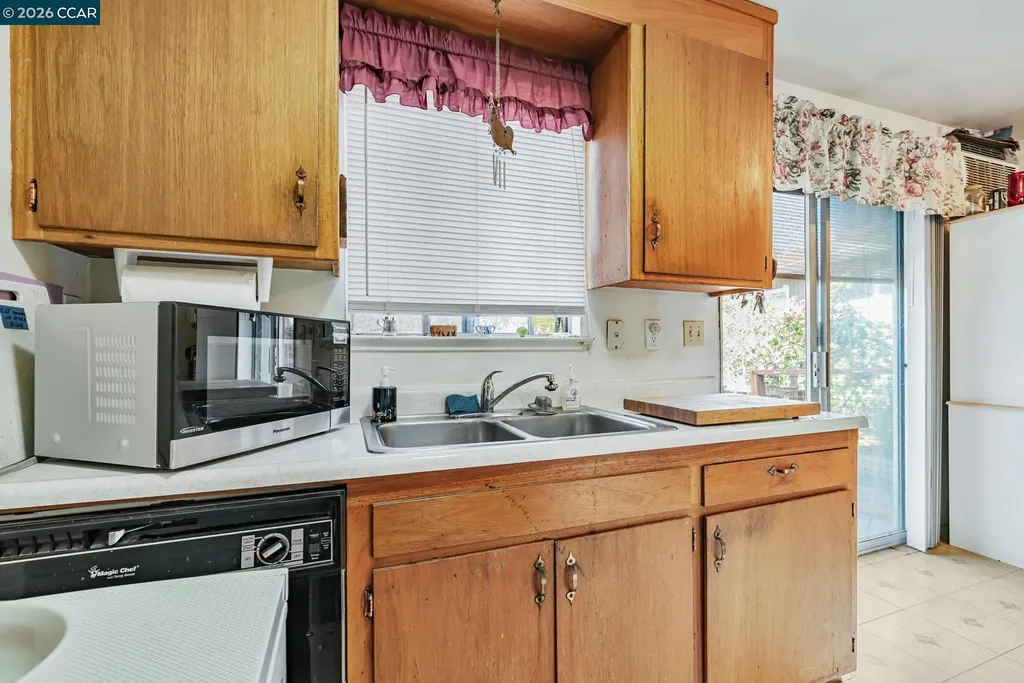 4794 Blum Road Martinez CA 94553