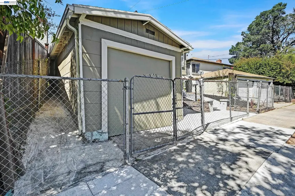 2309 High Street Oakland CA 94601