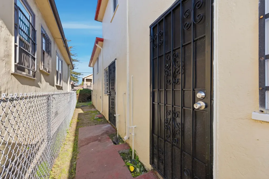 1442 92nd Avenue Oakland CA 94603