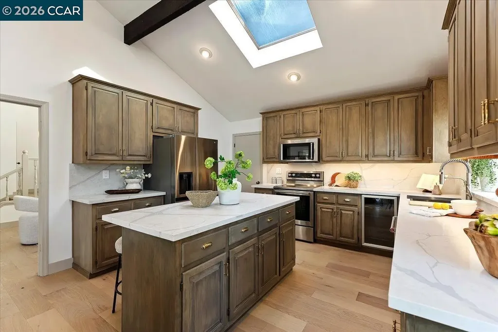 28 Tamarisk Moraga CA 94556