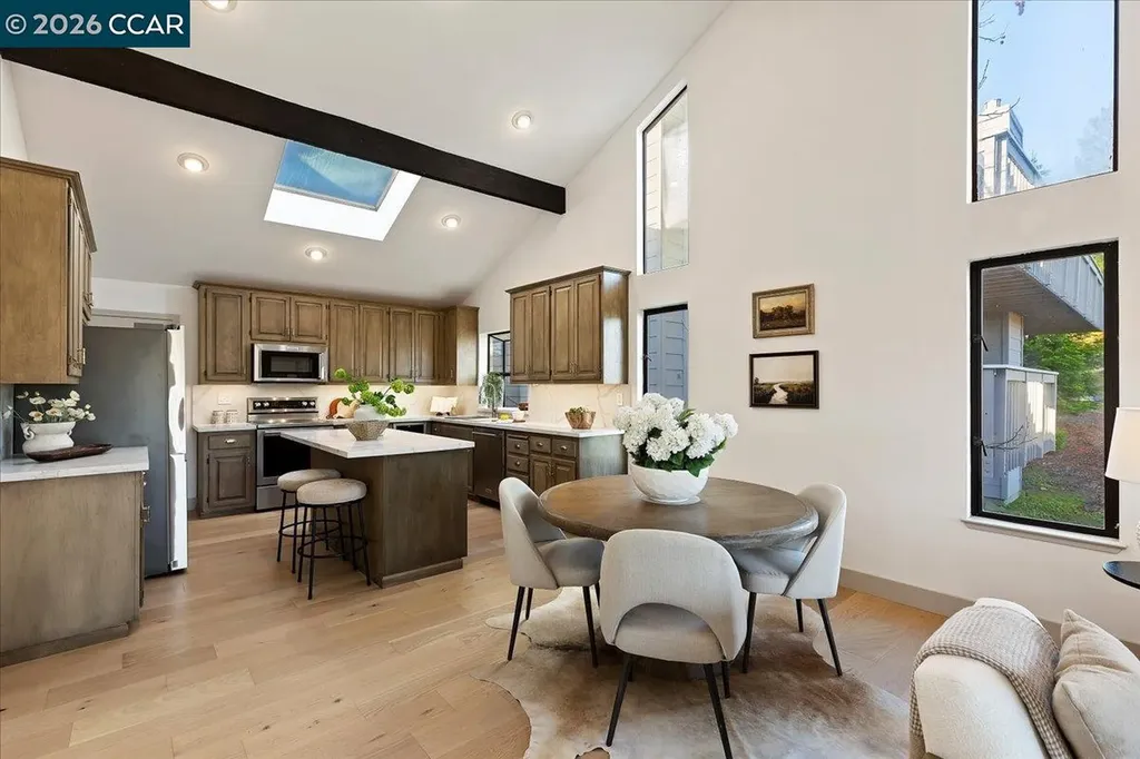 28 Tamarisk Moraga CA 94556