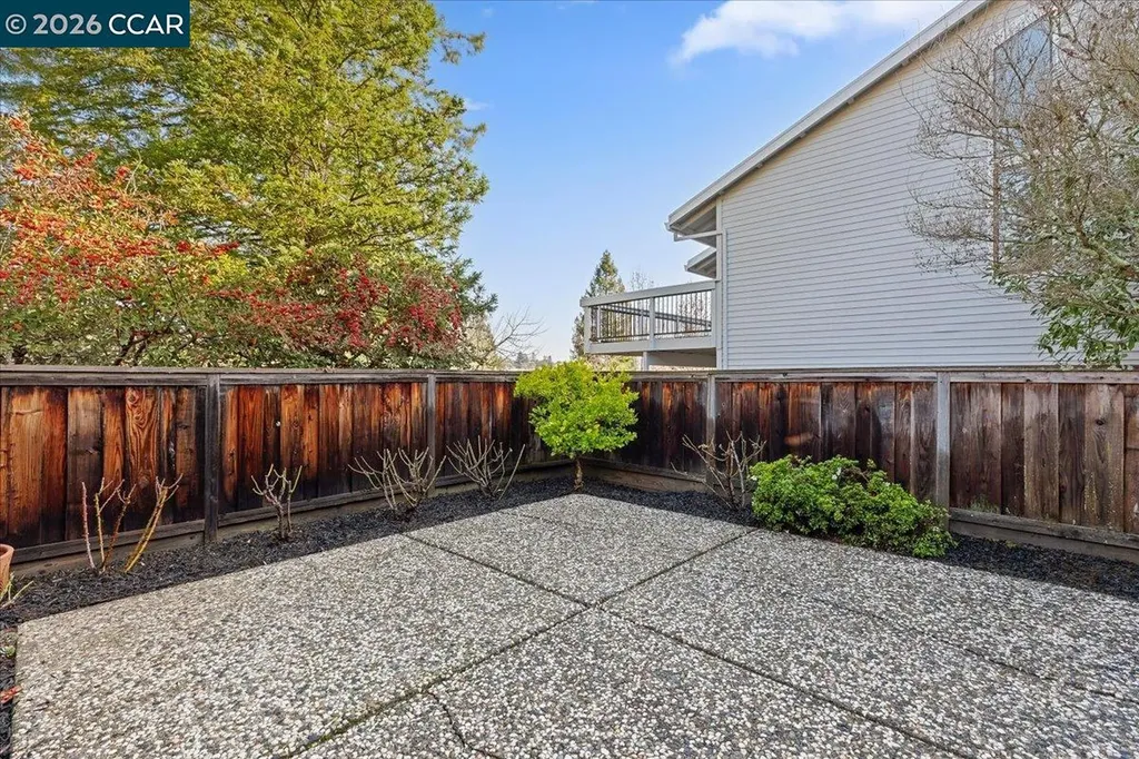 28 Tamarisk Moraga CA 94556