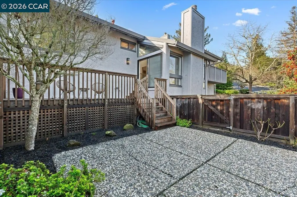 28 Tamarisk Moraga CA 94556